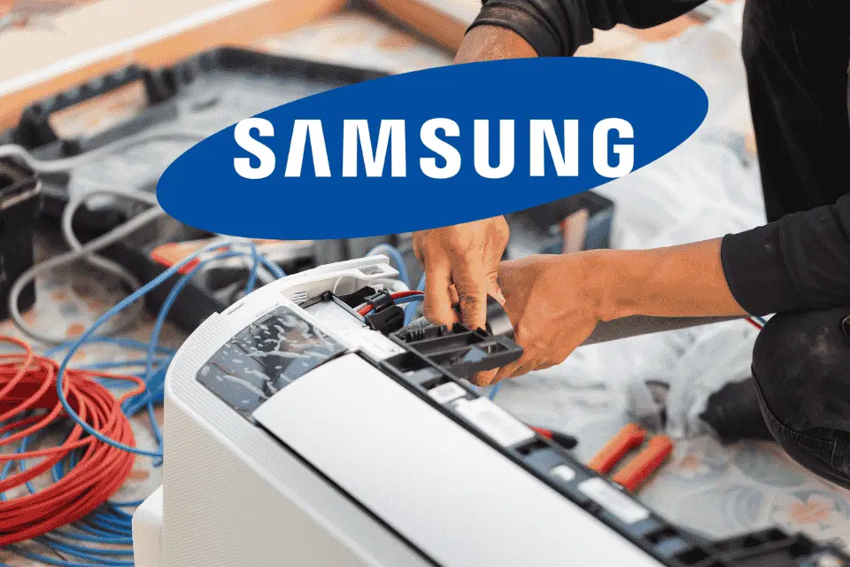 Ovlašćeni servis Samsung klima uređaja Beograd — majstor pri servisnoj intervenciji